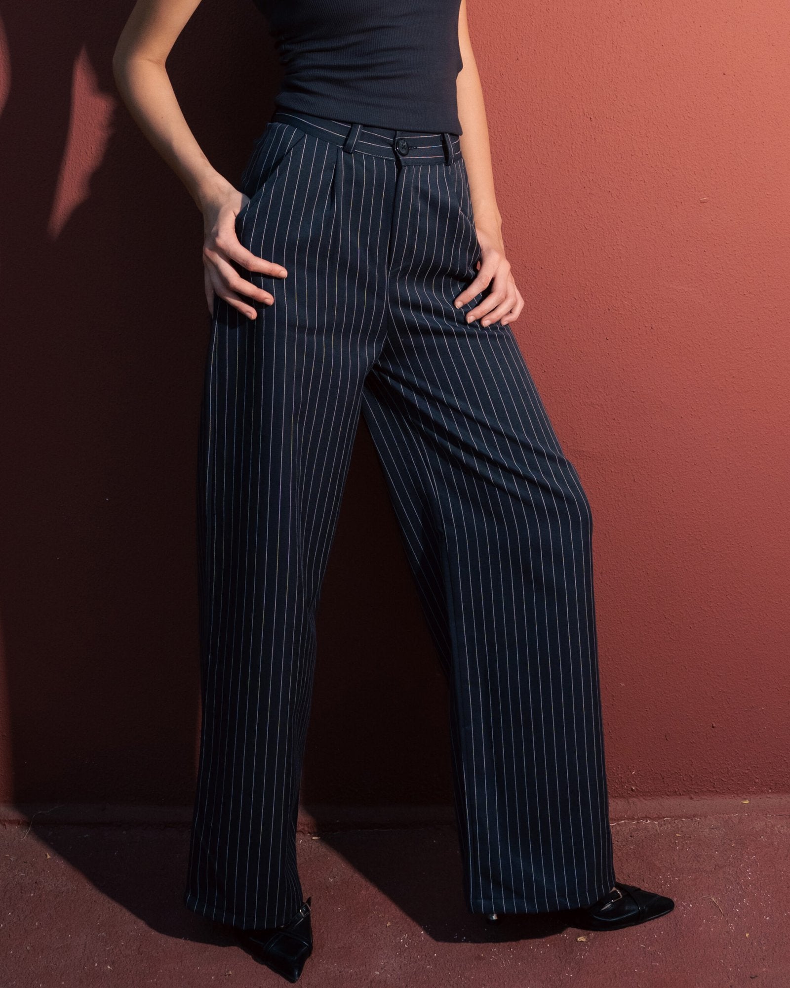 Pleated Wide-Leg Trousers — Gray